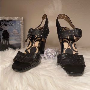 Kenneth Cole reaction heels